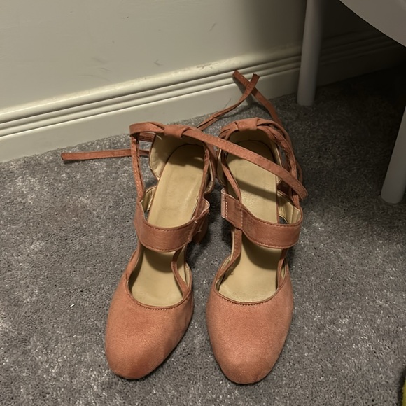 Pink tie up - Picture 3 of 4